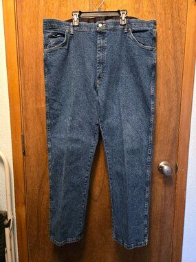 Wrangler Men's Jeans Size 42 X 30 Regular Fit